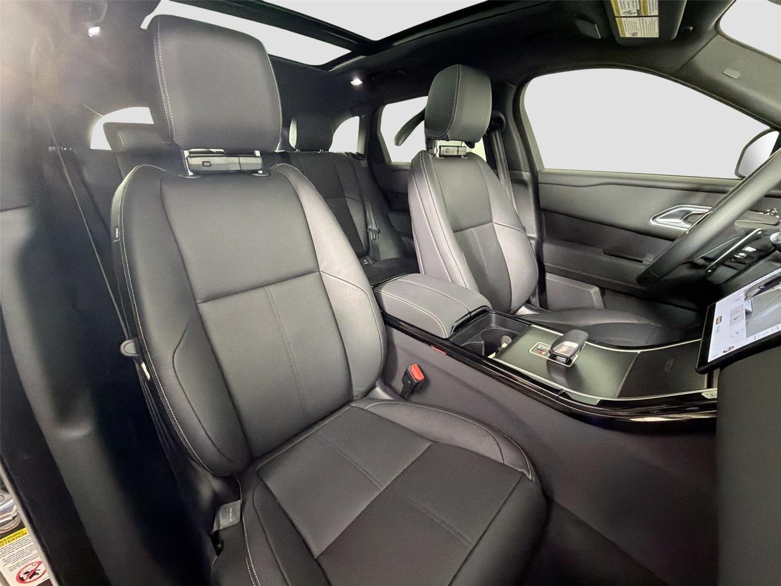 New 2026 CHARENTE GREY Land Rover Belgravia Edition image 25