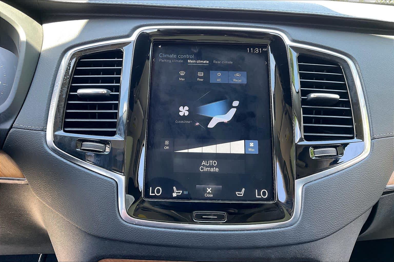 Used 2020 Crystal White Metallic Volvo Inscription image 32