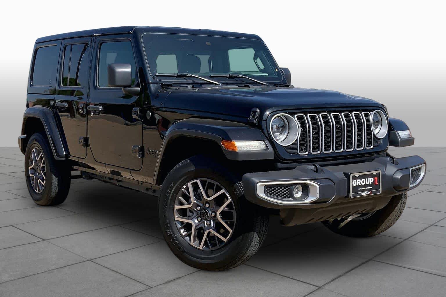 Used 2025 Black Clearcoat Jeep Sahara image 3