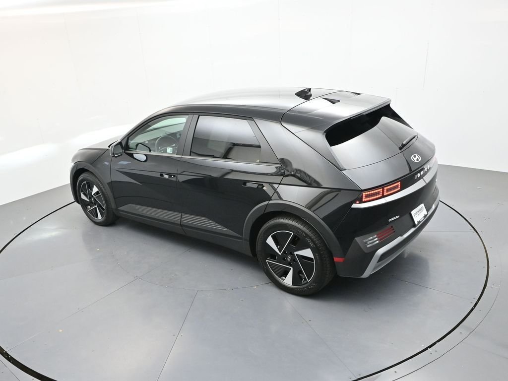 Used 2026 Abyss Black Hyundai SEL image 26