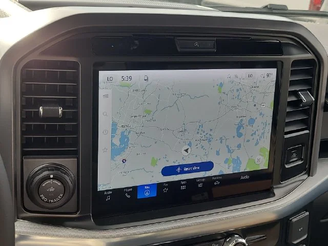 New 2026 Oxford White Ford Lariat image 22