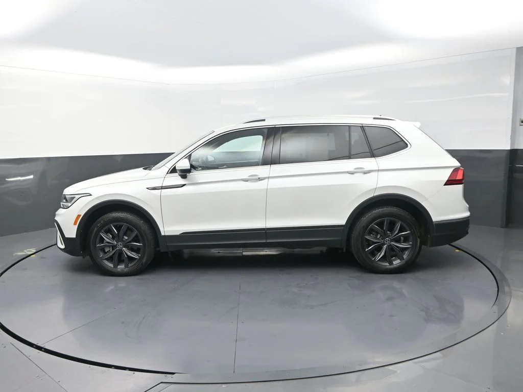 Used 2023 White Volkswagen 2.0T SE image 6
