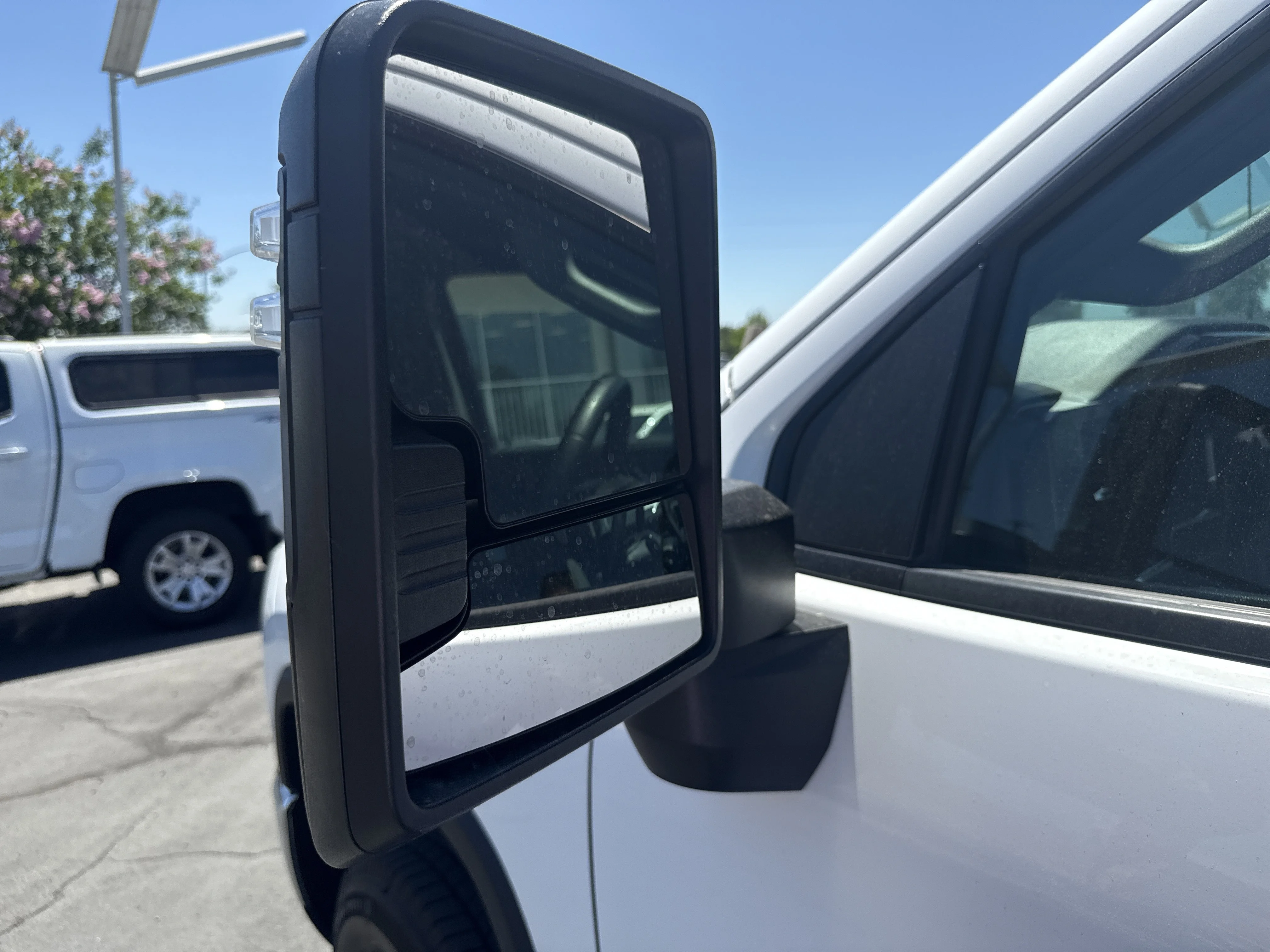 Used 2024 Summit White Chevrolet LT image 10