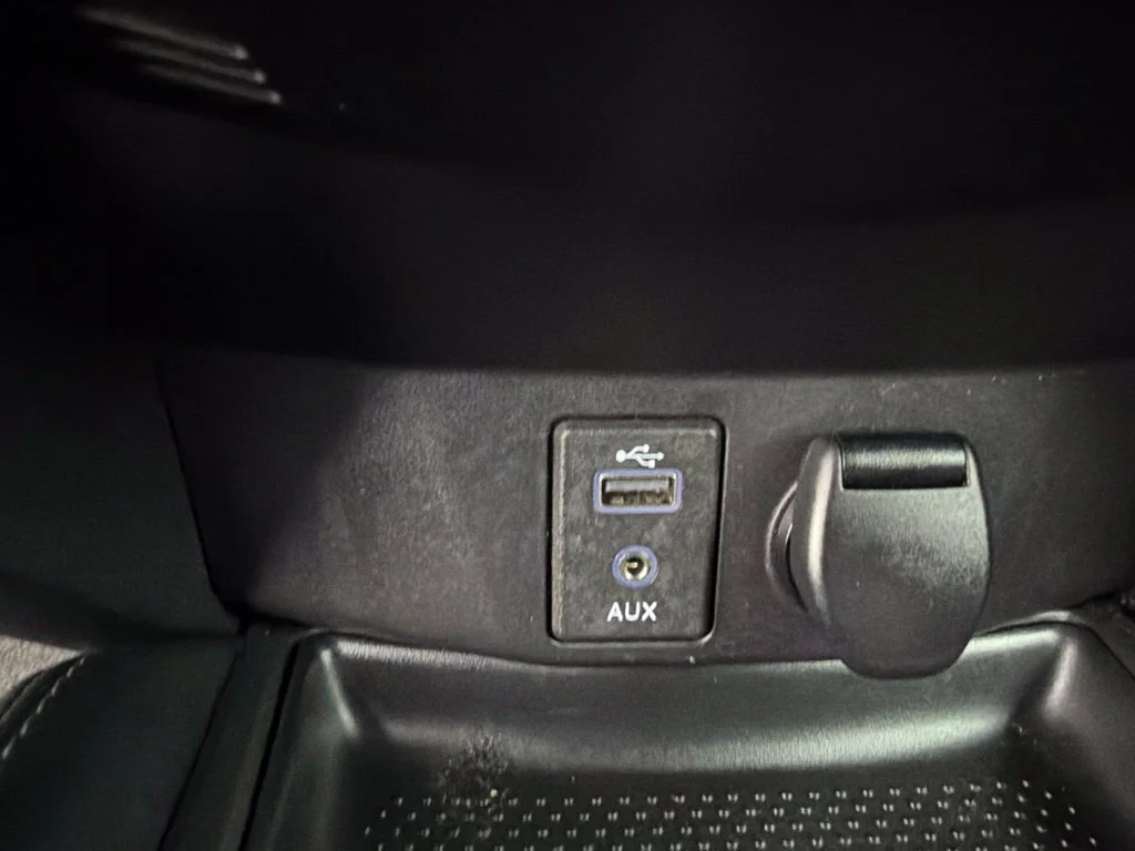 Used 2017 Black Nissan SL image 22