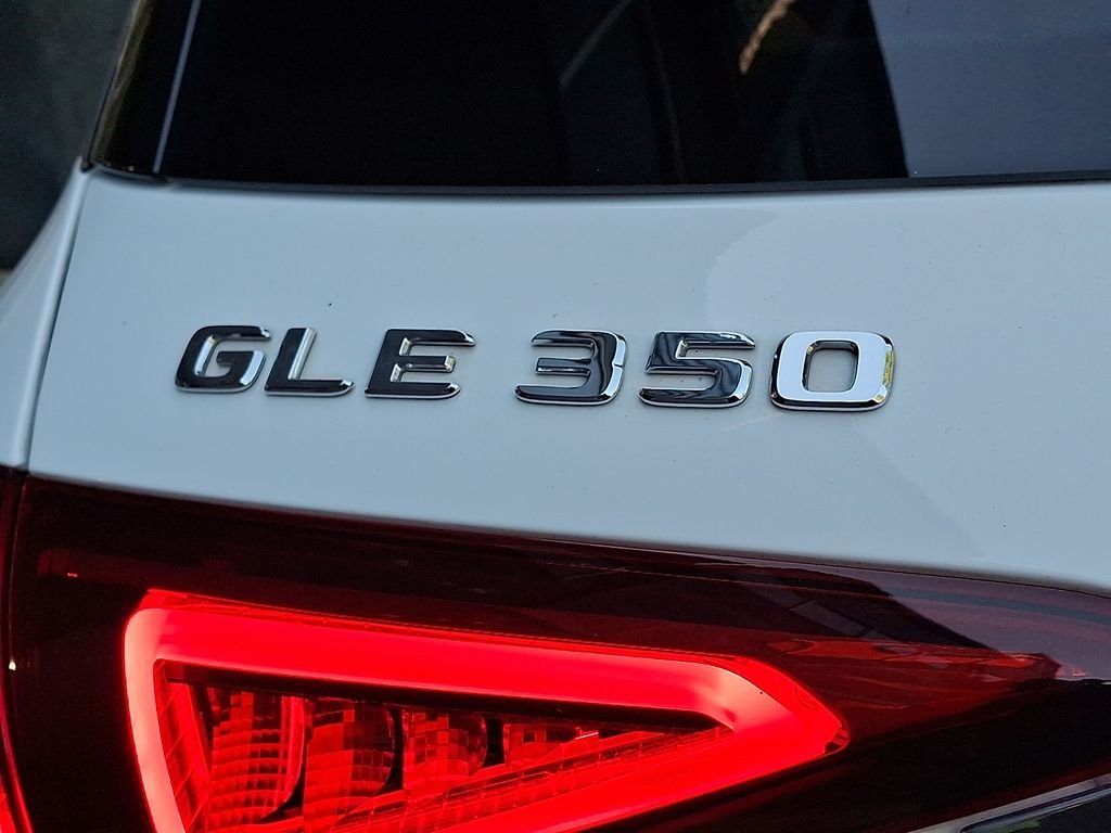 Used 2021 White Mercedes-Benz GLE 350 image 31