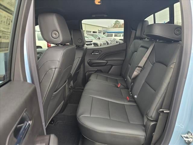 2026 Chevrolet Colorado LT - Photo 11