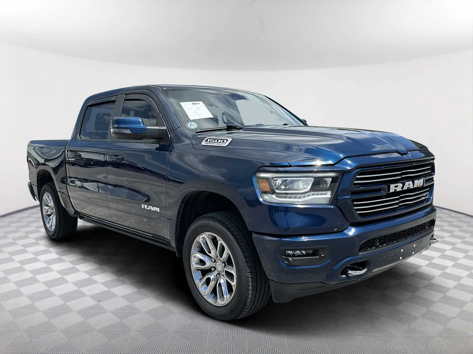 2023 RAM 1500 Laramie Crew Cab 5'7's photo