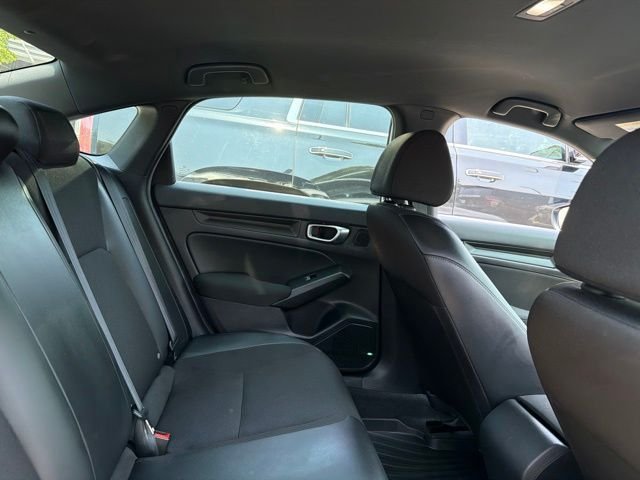 Used 2024  Honda Sport image 13