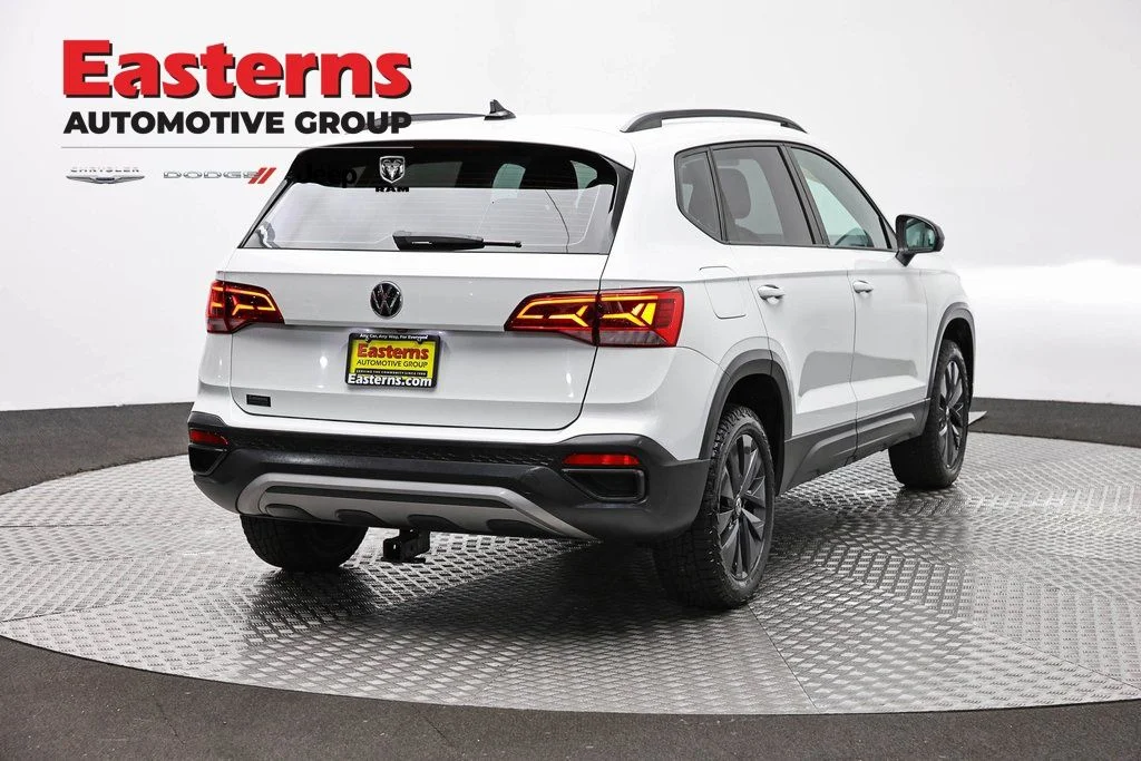 Used 2022 White Volkswagen 1.5T S image 4