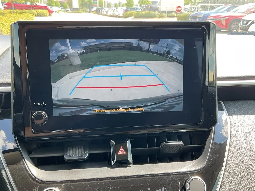 Used 2025 Silver Toyota LE image 25