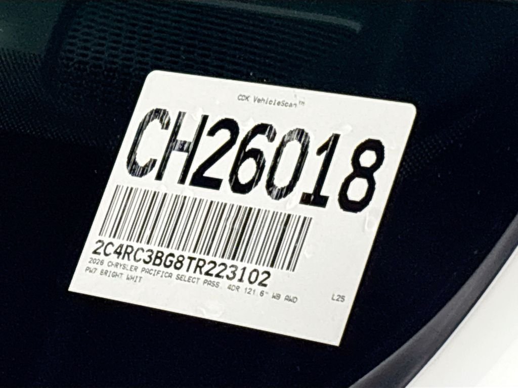 New 2026 Bright White Clear-Coat Exterior Paint Chrysler Select image 23