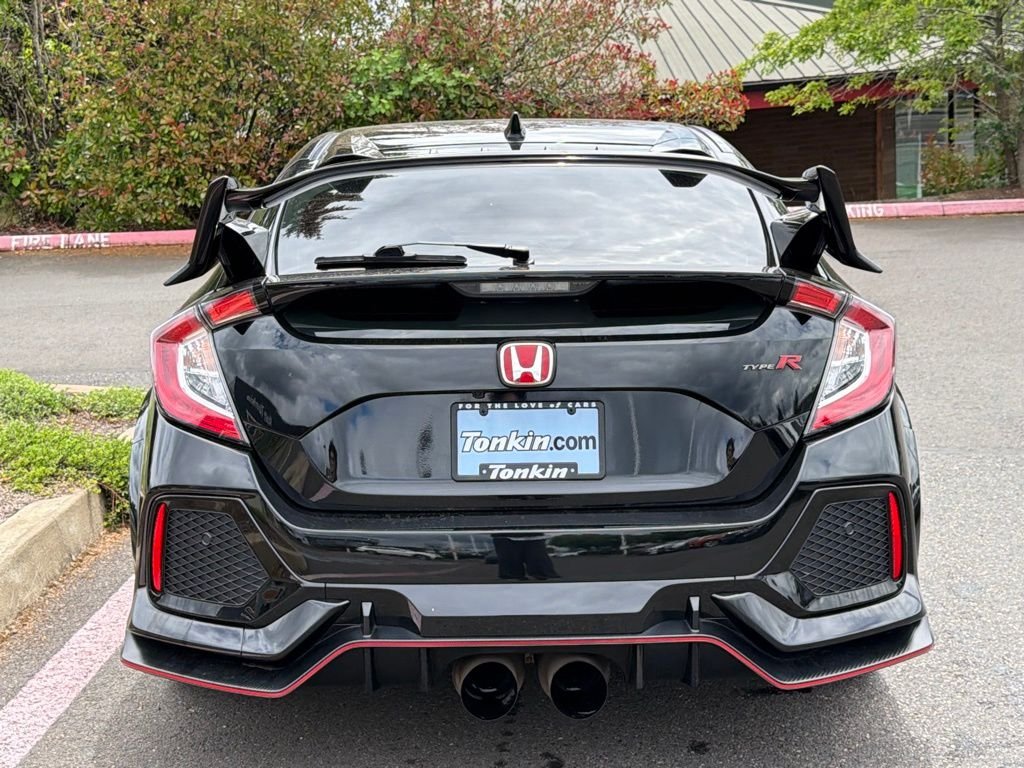 Used 2019 Crystal Black Pearl Honda Touring image 5