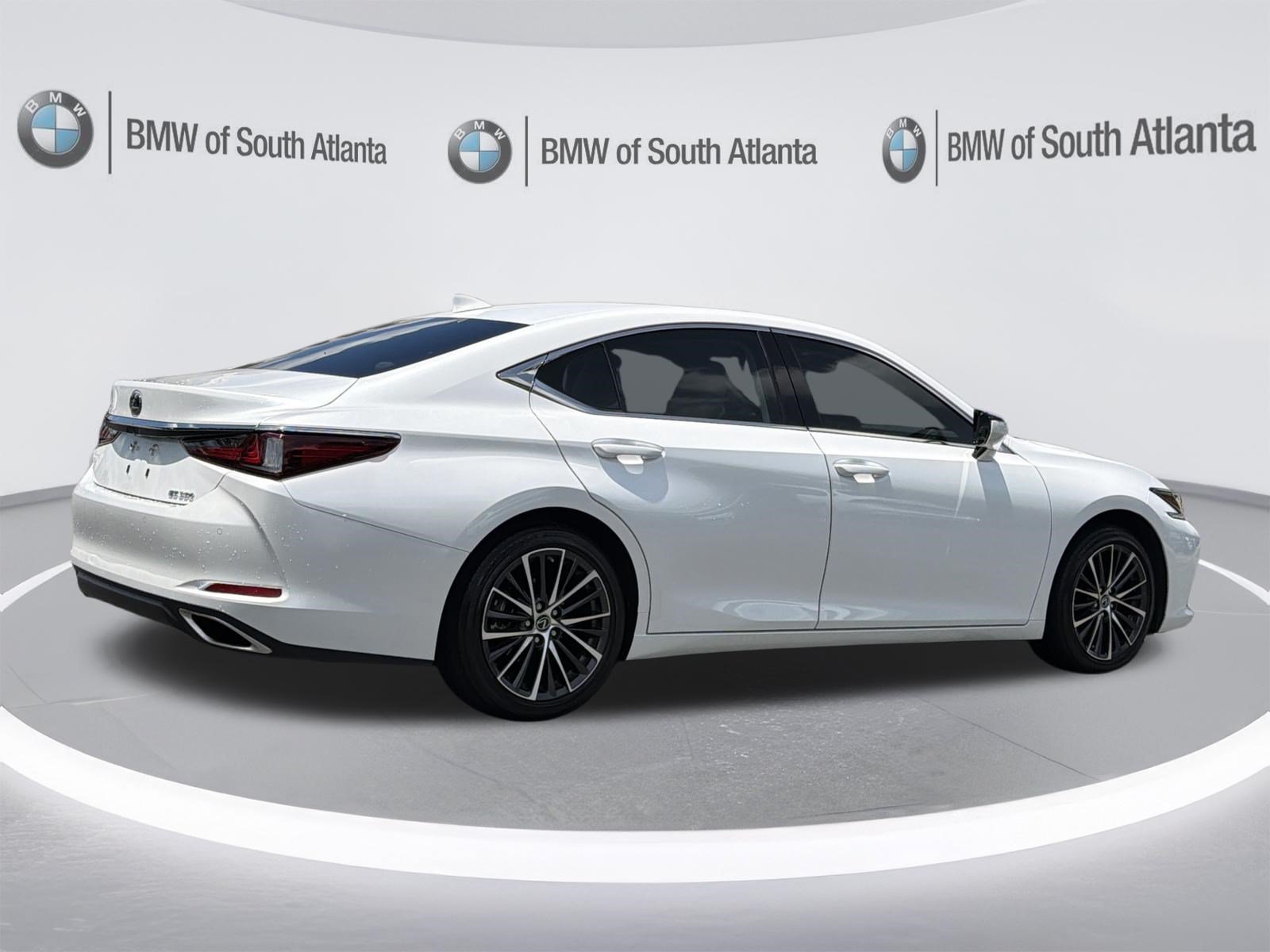 Used 2024 Eminent White Pearl Lexus ES 350 image 32