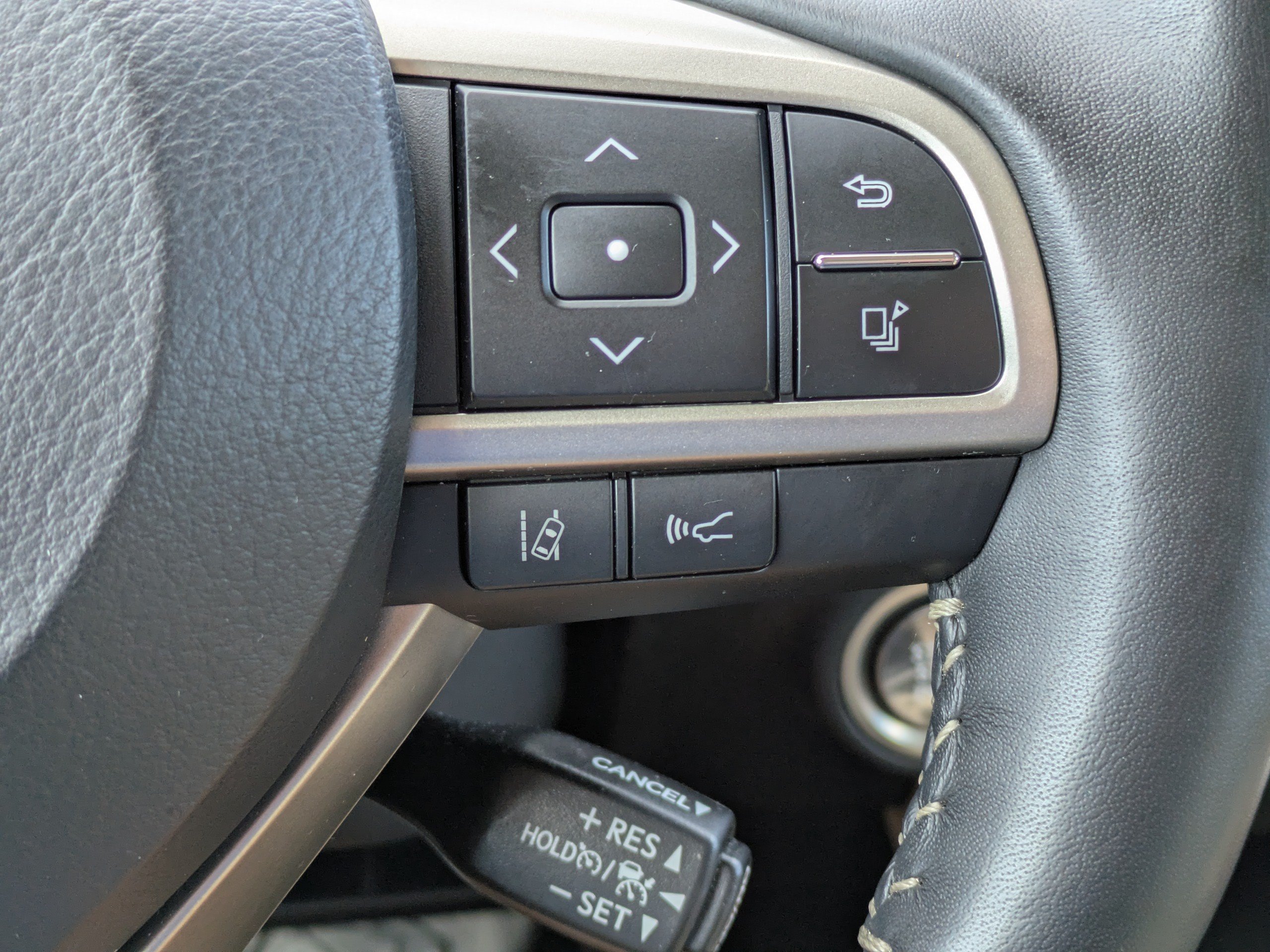2021 Lexus RX 350 - Photo 27