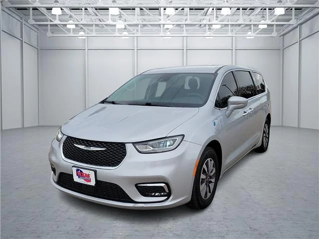 2022 Chrysler Pacifica Hybrid Touring L Front-Wheel Drive Passenger