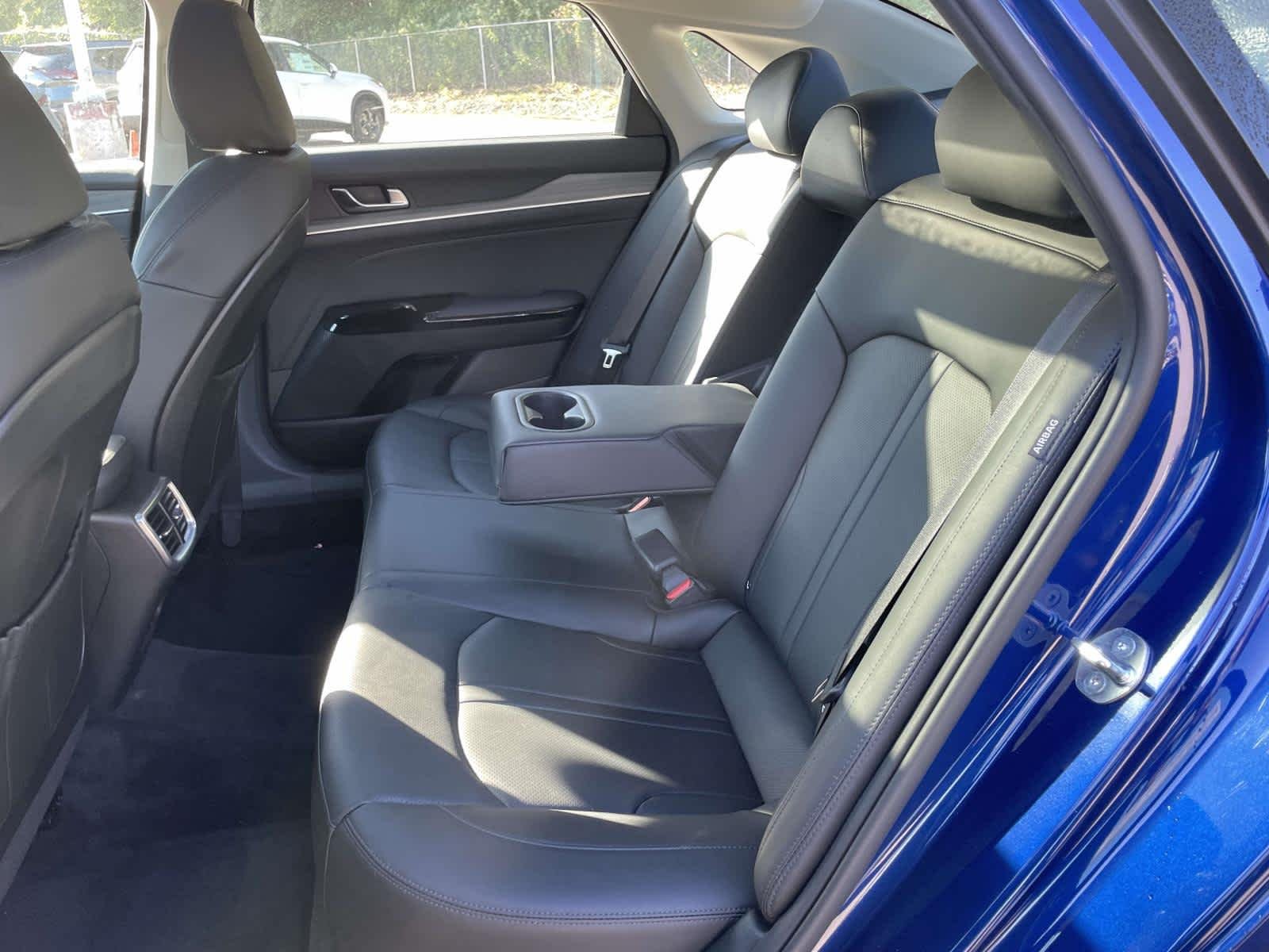 Used 2025 Yacht Blue Kia EX image 23