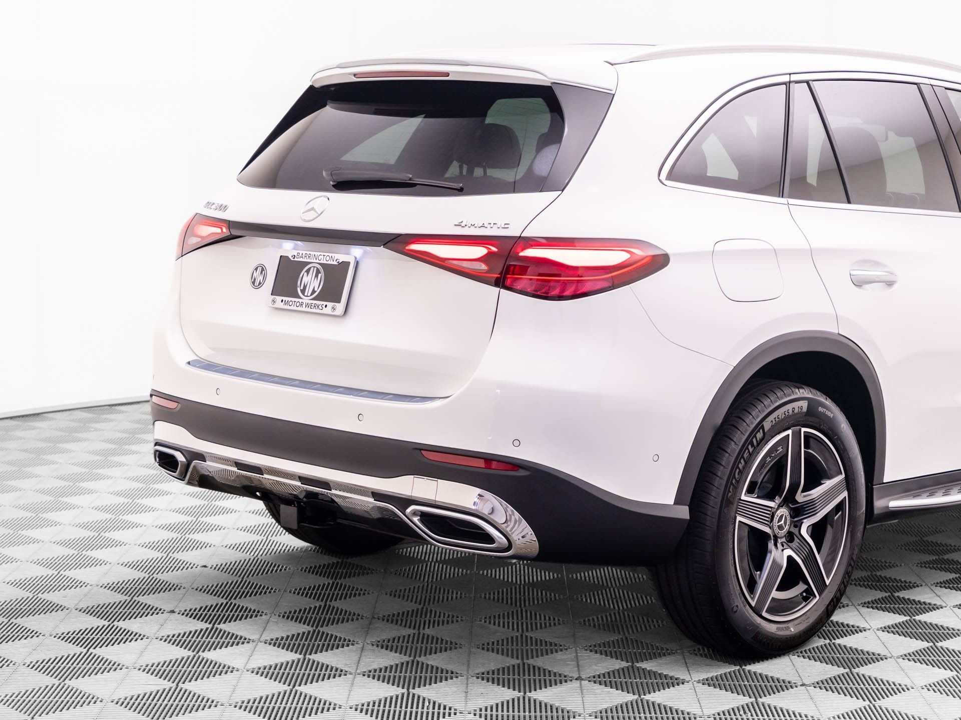 New 2027 Polar White Mercedes-Benz GLC 300 image 40