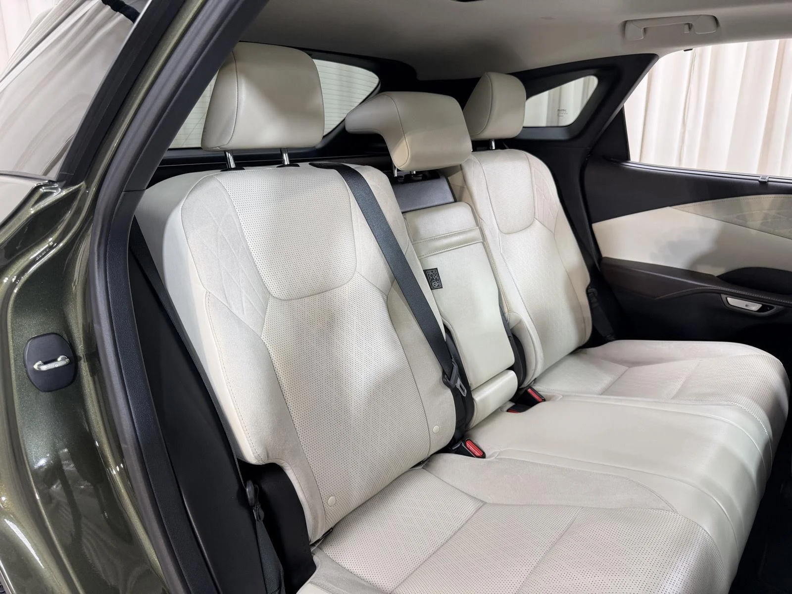Used 2023 Nori Green Pearl Lexus RX 350 Luxury image 33