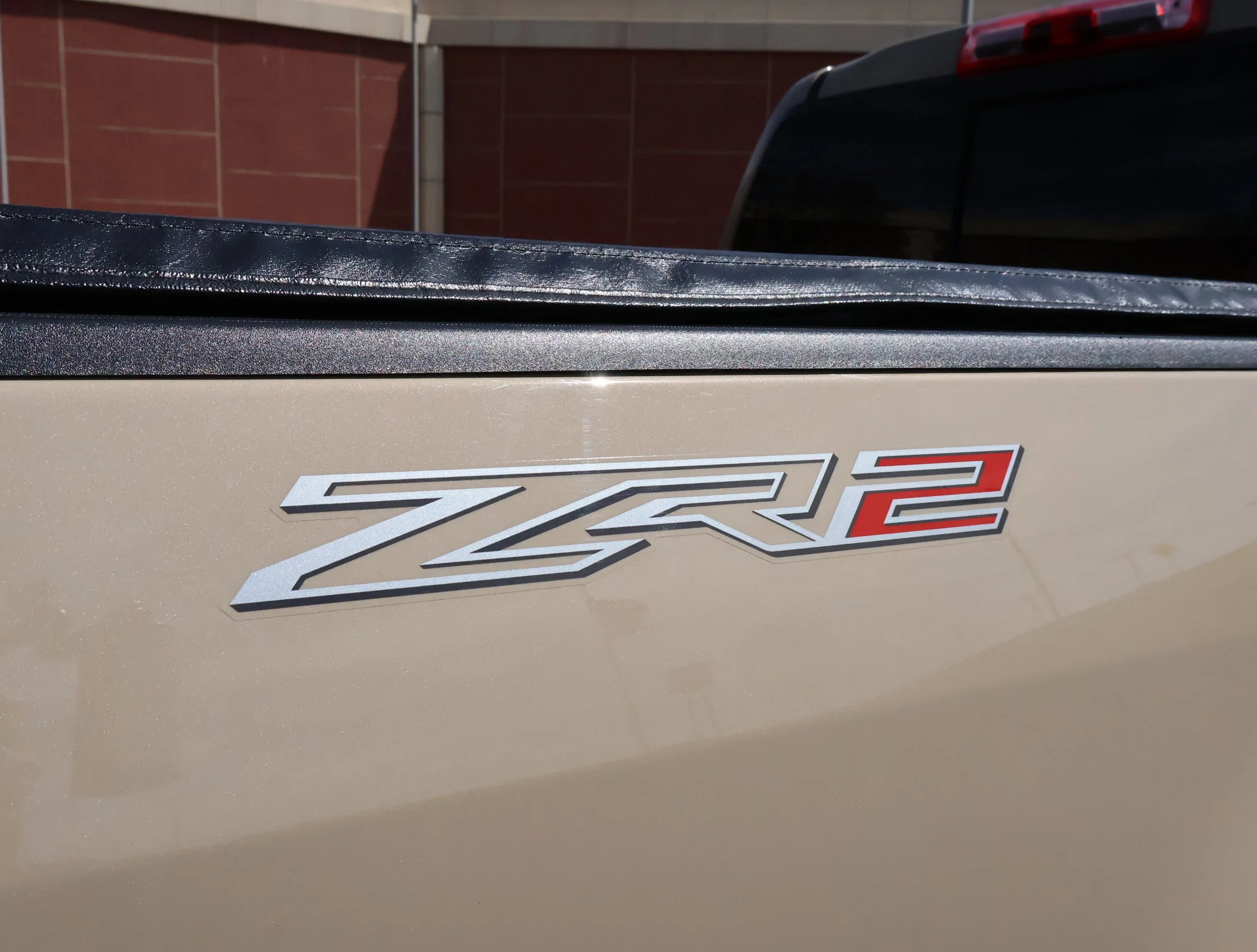 Used 2022 Sand Dune Metallic Chevrolet ZR2 image 27