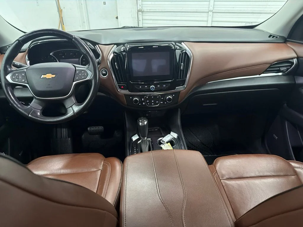 Used 2019 Beige Chevrolet High Country image 28