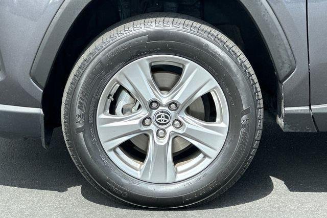 Certified Used 2024 MAGNETIC GRAY MET. Toyota  image 31