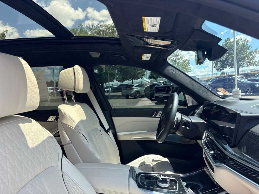 Used 2026 Green BMW M60i image 33