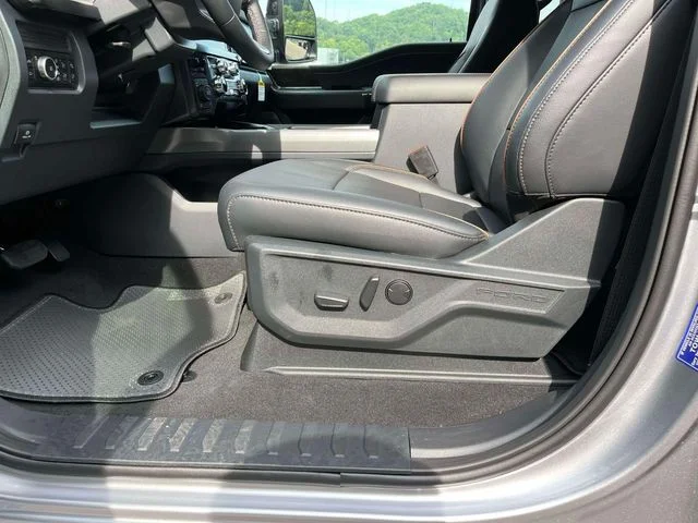 New 2027 Iconic Silver Metallic Ford F-250® Lariat® image 21