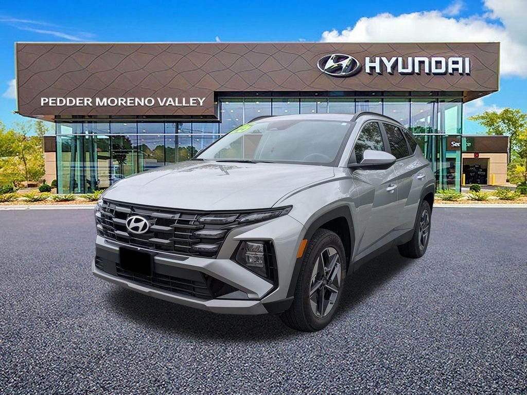 Certified Used 2025 Silver Hyundai SEL image 7