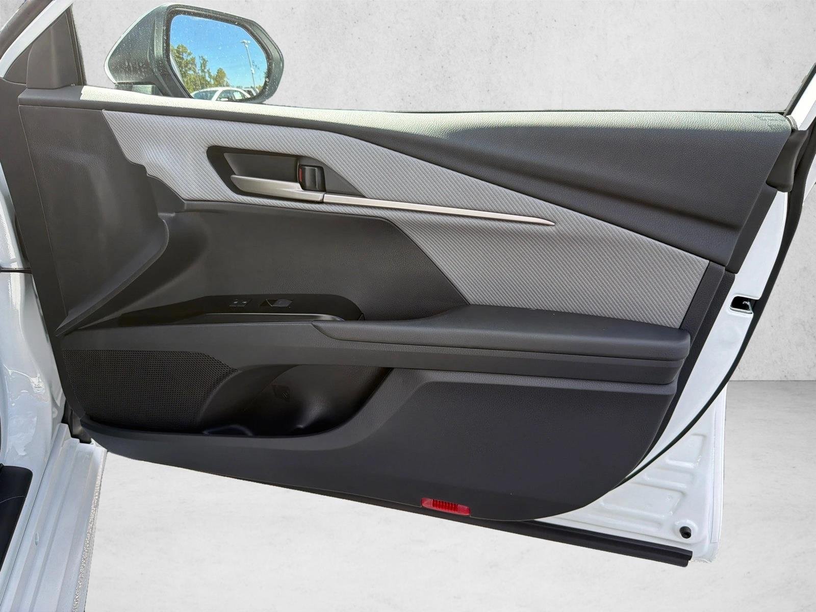 New 2026 Ice Cap Toyota SE image 14