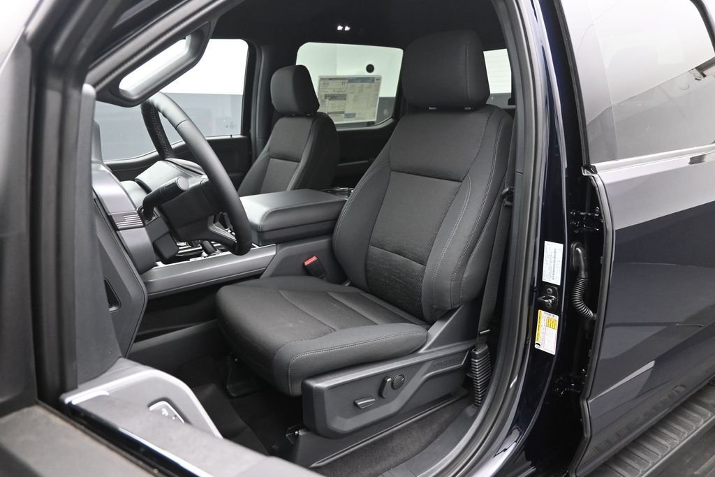 New 2026 Antimatter Blue Metallic Ford XLT image 8
