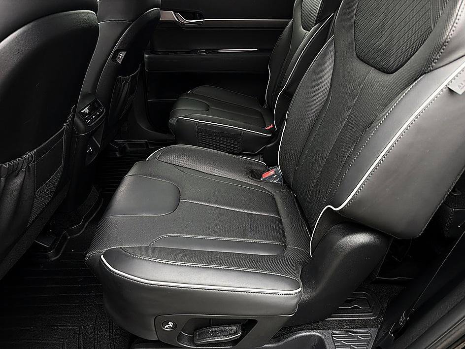 Used 2023 Abyss Black Pearl Hyundai SEL image 9