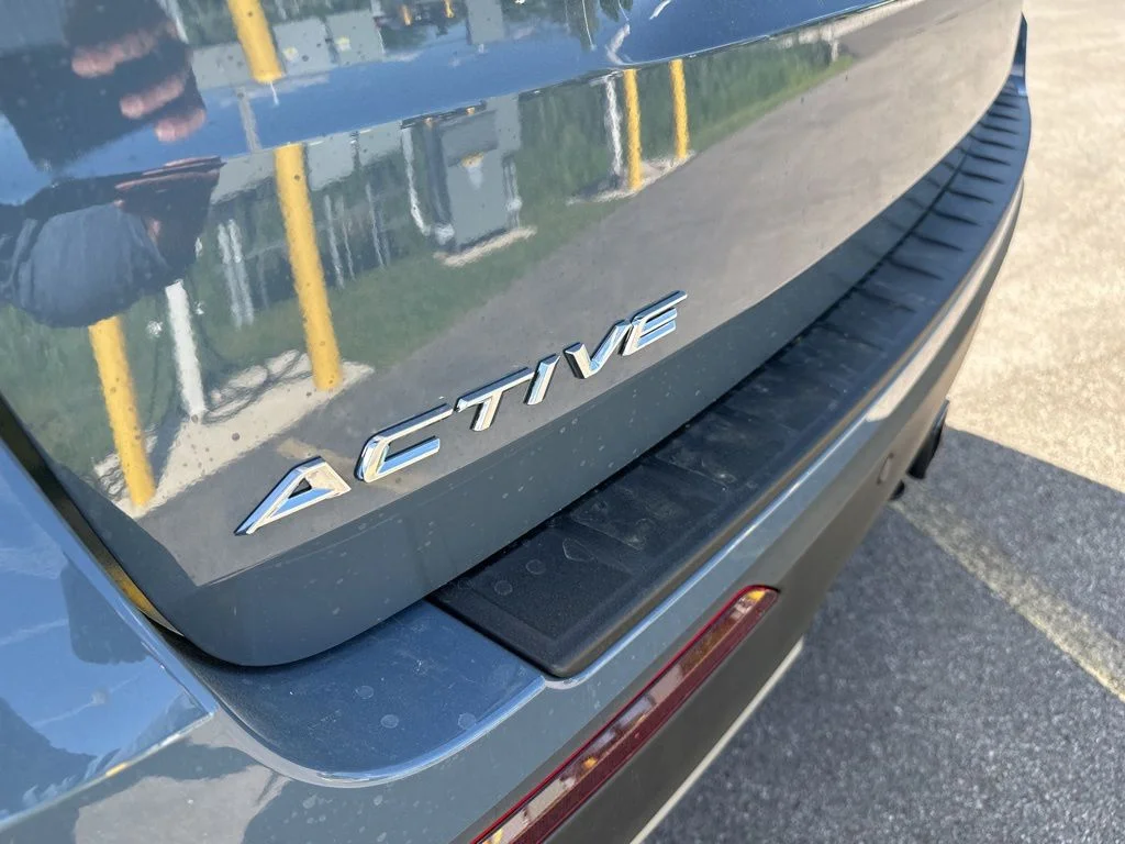 Used 2026 Vapor Blue Metallic Ford Active image 25