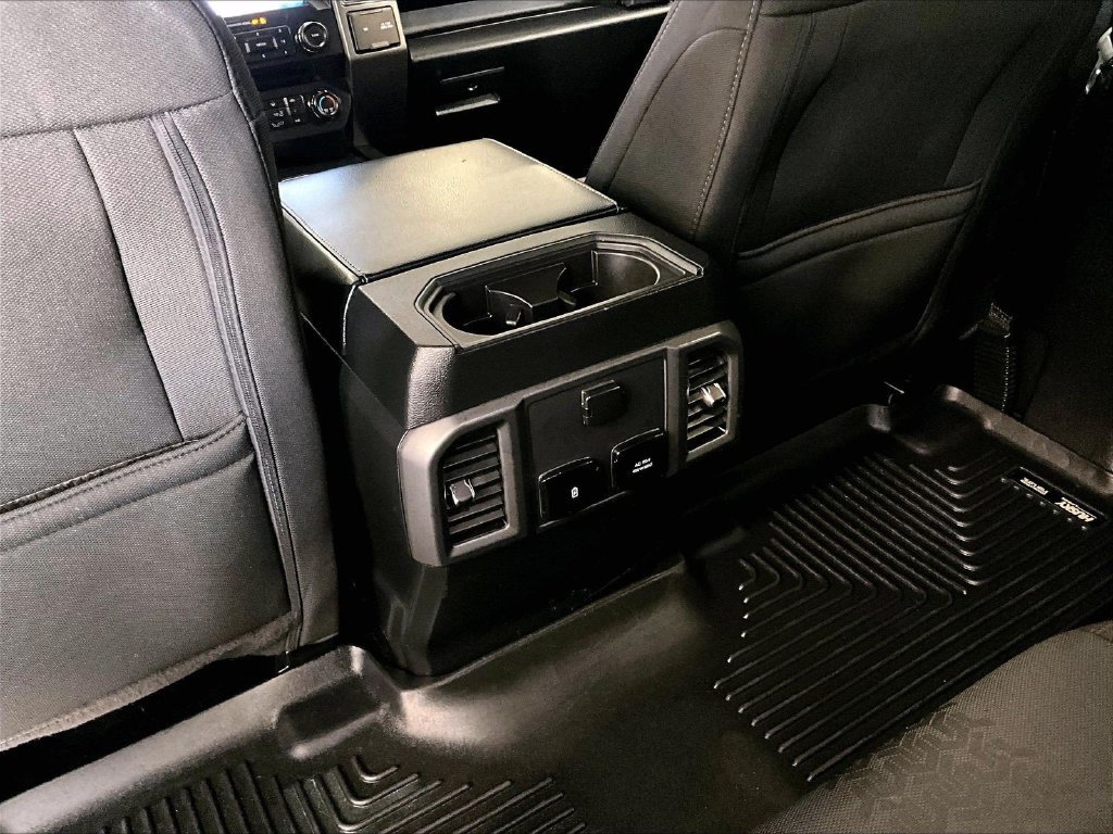 Used 2018 Gray Ford XLT image 28