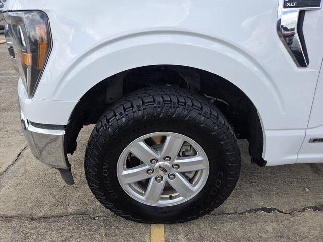 Used 2023 WHITE FORD XLT image 11