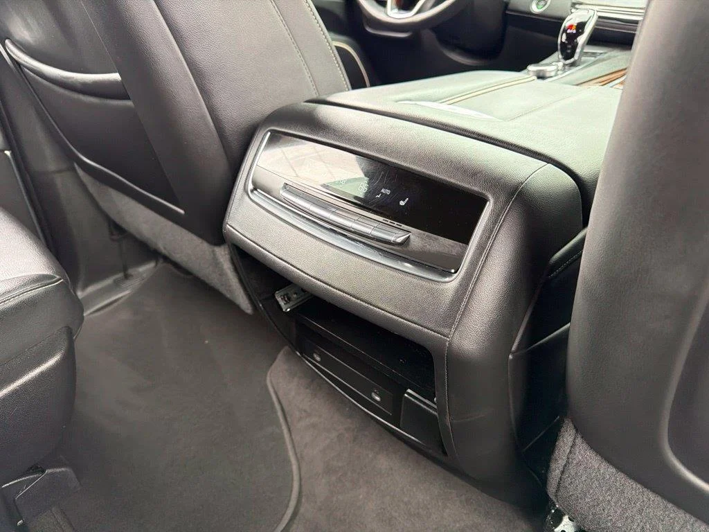 2023 Cadillac Escalade Luxury - Photo 26