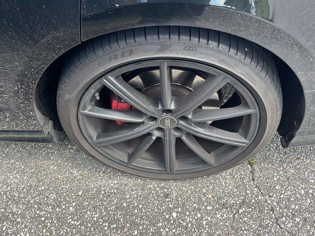 Used 2022 Mythos Black Metallic Audi  image 13