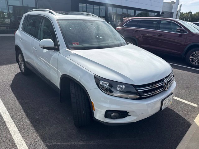 Used 2014 White Volkswagen  image 7