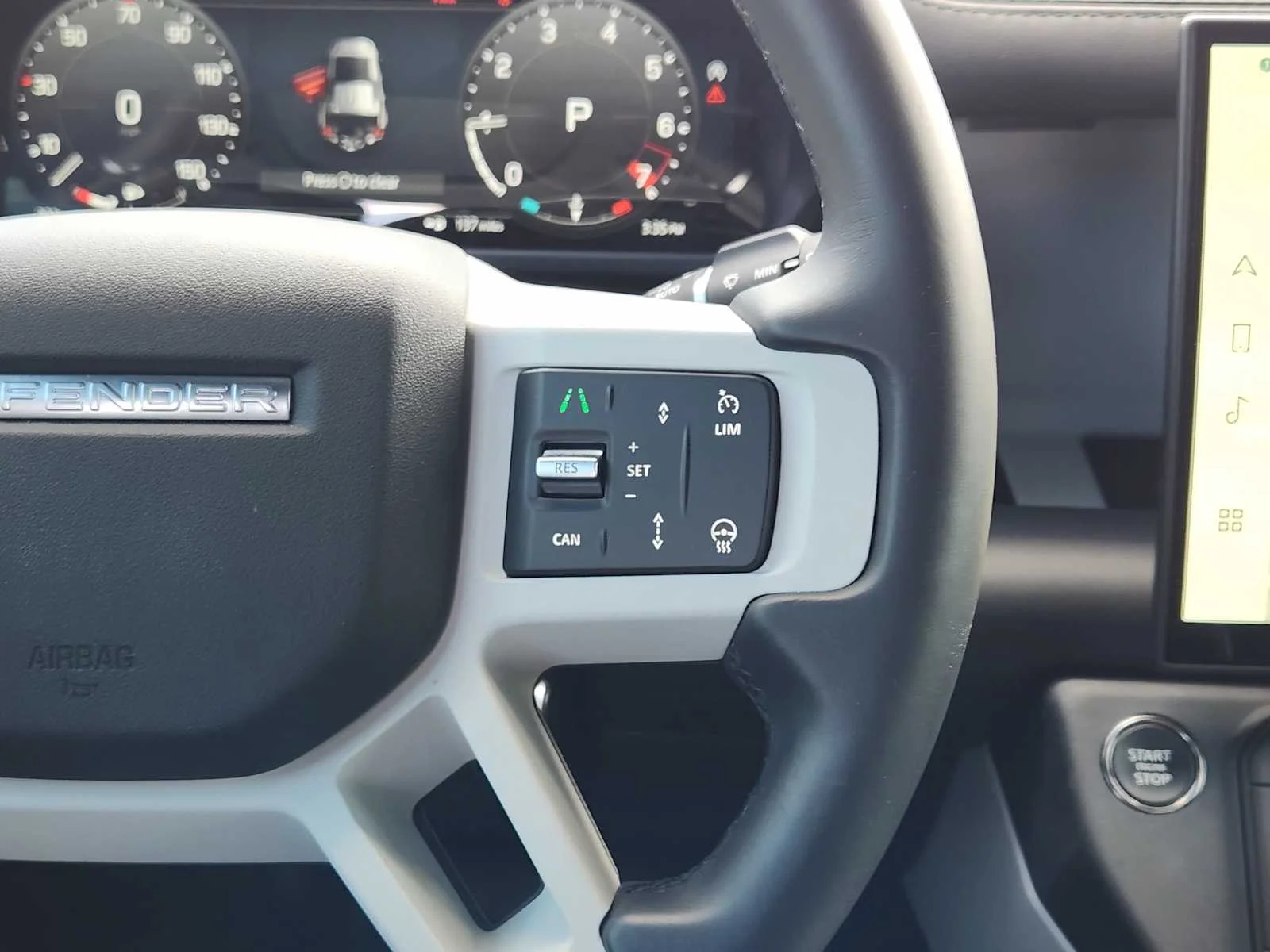 2026 Land Rover Defender S - Photo 28