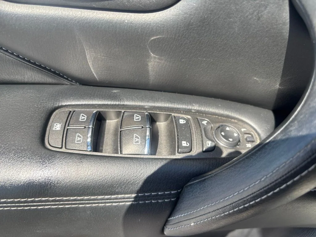 Used 2021 Gray INFINITI LUXE image 7