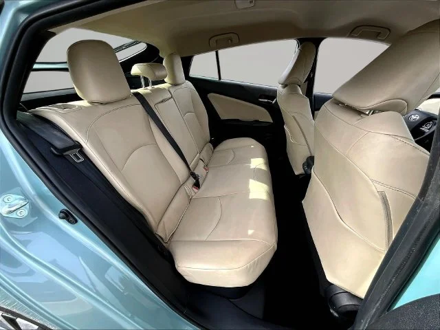 Used 2019 Beige Toyota XLE AWD-e image 29