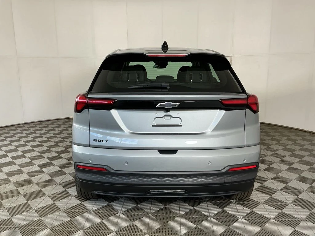 New 2027 Gray Chevrolet LT image 7