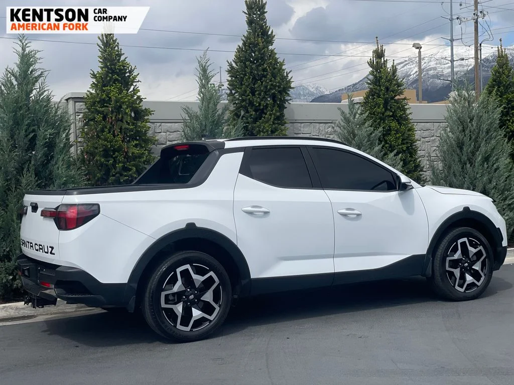 Used 2022 White Hyundai Limited image 11