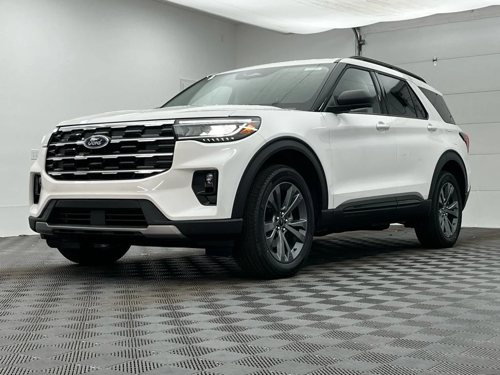 Used 2026 White Ford Active image 2