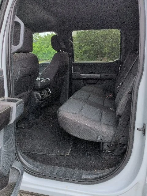 Used 2021 White Ford XLT image 7