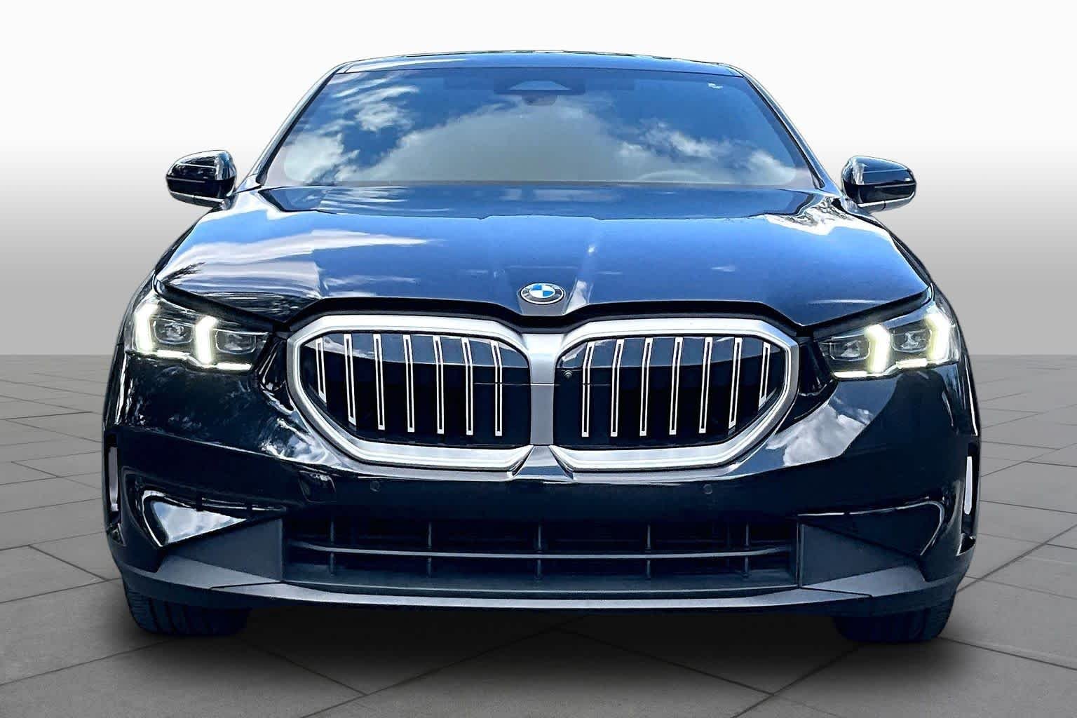 Used 2024 Black Sapphire Metallic BMW 530i image 4
