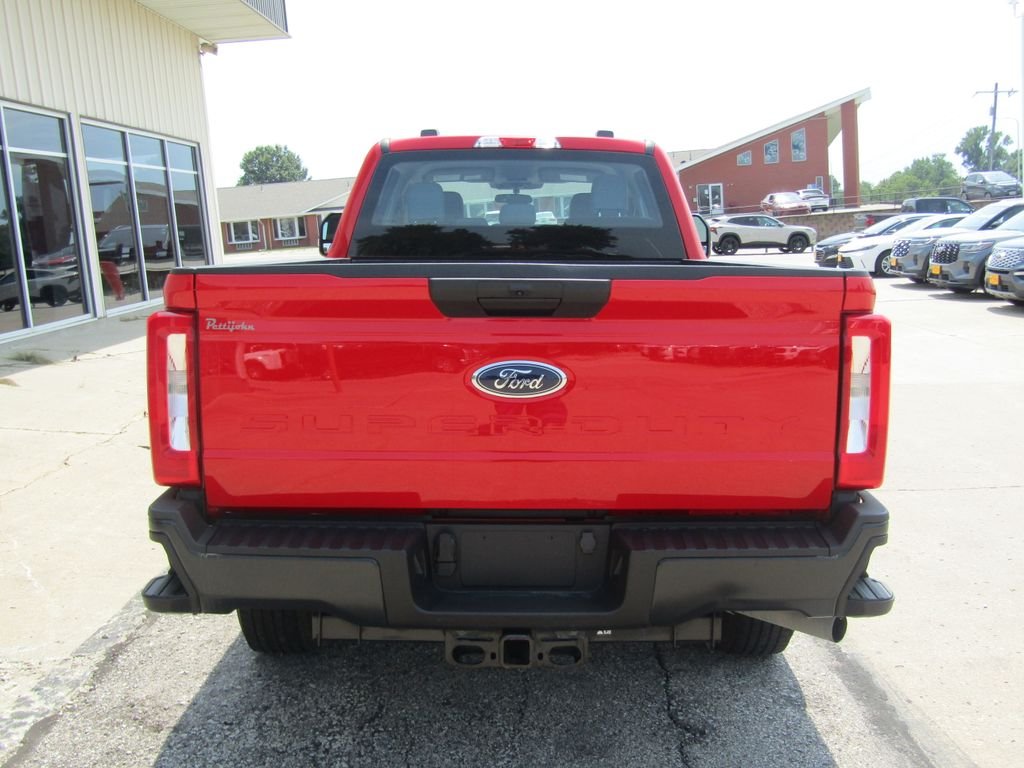 Used 2023 Red Ford XL image 4