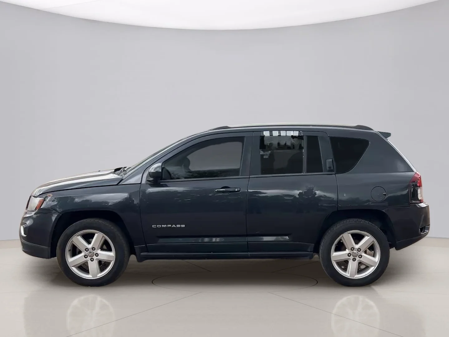 Used 2014 Gray Jeep HIGH ALTITUDE image 2