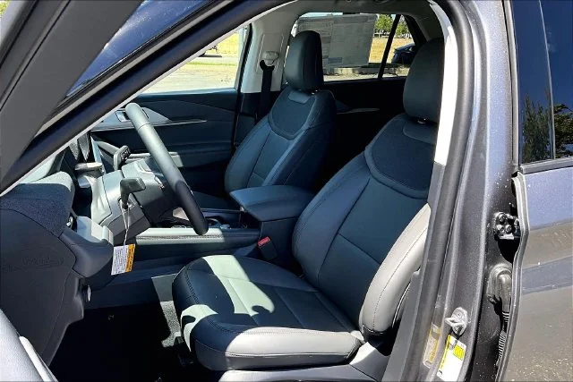 New 2026 Carbonized Gray Metallic Ford Active image 9