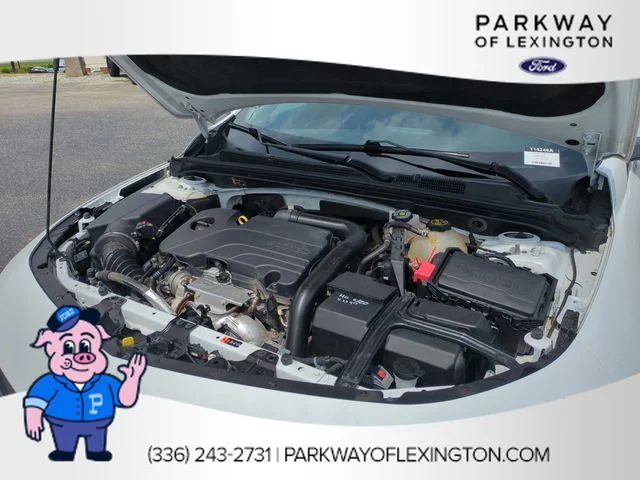 Used 2023 White Chevrolet LT image 35