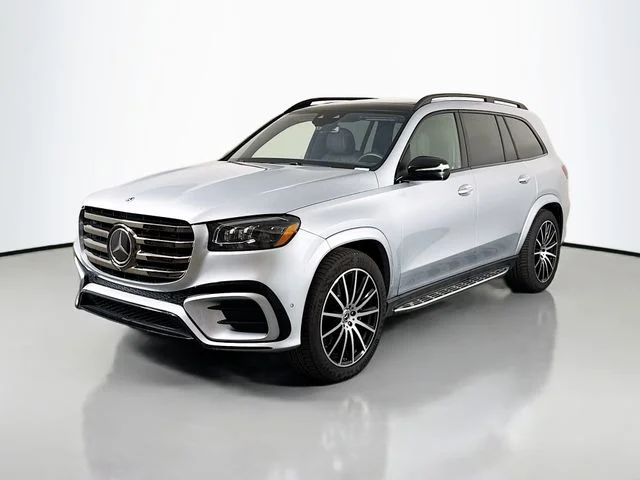 Used 2025 Silver Mercedes-Benz GLS 580 image 3